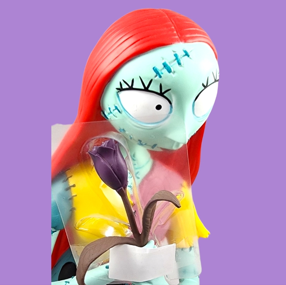Sally Bust Bank PVC - Picture 7 of 11